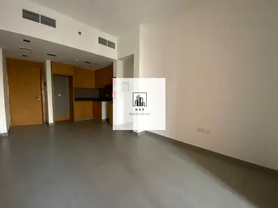 Specious luxury apartment for rent