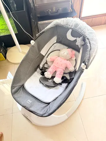 4moms MamaRoo Style Baby Swing/Rocker in Grey with Canopy - Good Condition