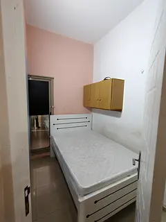 Single Partition @ 1400 for singles in Bur dubai mankool near burjuman metro station exit 3