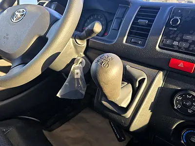 2026 Toyota HIACE 照片 13