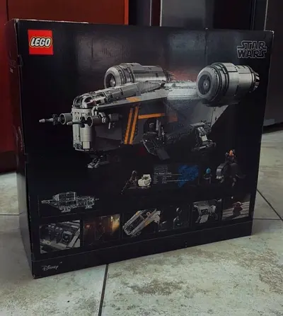 LEGO Star Wars UCS Razor Crest (75331) – Retired, Sealed Collector’s Set