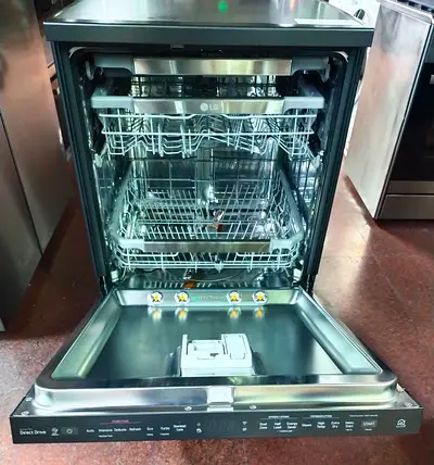 Free Delivery- LG New Model ThinQ Premium Quad Wash True Steam 3 Racks Dishwasher With WiFi Connect.