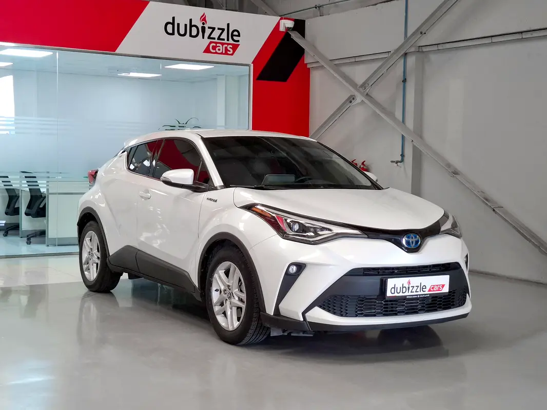 Toyota C-HR 2023 — photo 1 of 14