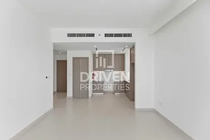 High Floor | Ready to Move in | Corner Unit