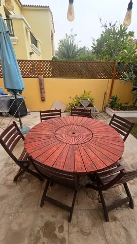 Outdoor table and chairs