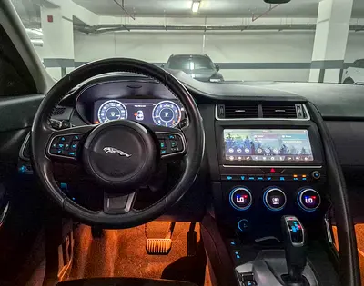 صورة مصغرة 10 لـ 2020 Jaguar E-PACE