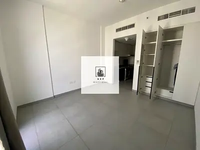 Specious luxury studio for rent
