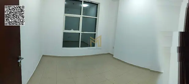 With Parking l Beautiful Social Location l Open Kitchen