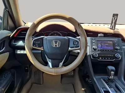 2020 Honda CIVIC thumbnail 10