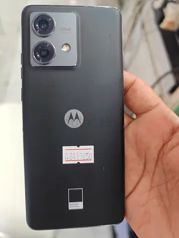Motorola edge 40 neo dual camera - good working condition