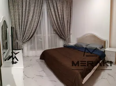 Freehold Open View Family Unit With Parking