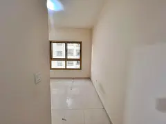A great opportunity to live in a vibrant and family-friendly area. The apartment offers a practical