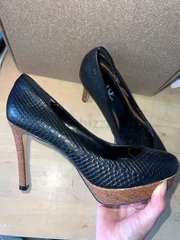 Black heels size 37