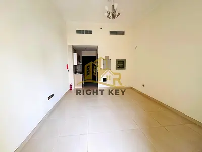 LOWER PRICE/ POOL VIEW/ ONLY 39K