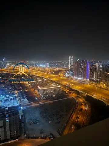 شقة فاخرة مفروشة | طابق مرتفع | إطلالة برج خليفة
