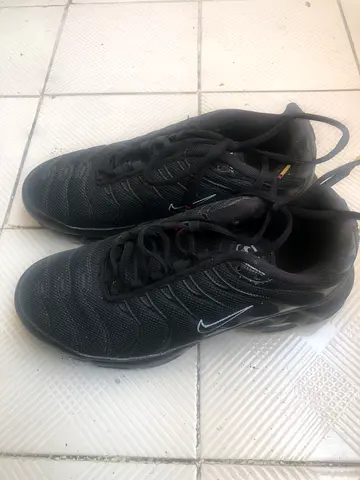 Used Black Nike Men’s Sneakers Size US 8.5 - EU 42 – Good Condition
