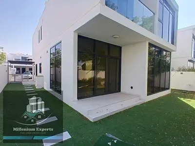 فيلا 6 غرف نوم مطلة على الحديقة | فاردون | تصميمات داخلية مشرقة