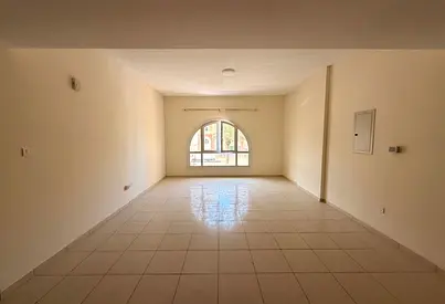 VACANT I COMMUNITY VIEW I OPEN KITCHEN