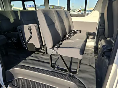 2026 Toyota HIACE 照片 16