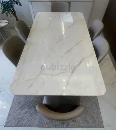 Marble-effect dining table with 6 chairs - good condition