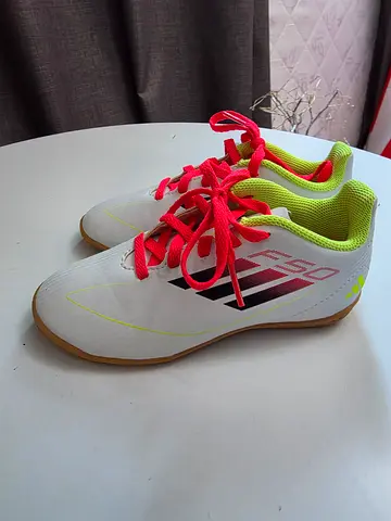 Boys Indoor futsal shoes — Addidas F50 size (11UK/29 Fr) — Brand New