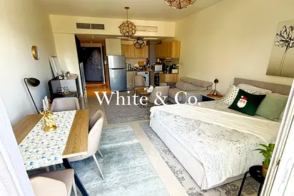 FULLY FURNISHED | PARK VIEW | PRIME BB