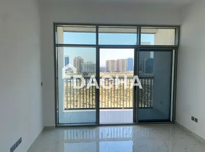 New Studio | Vacant | Low Floor