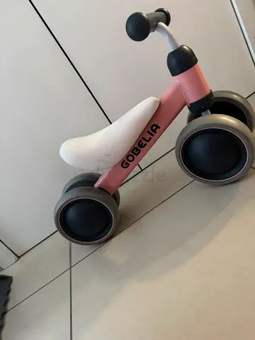 Gogelia Pink Toddler Ride-On Scooter / Balance Bike - Good Condition