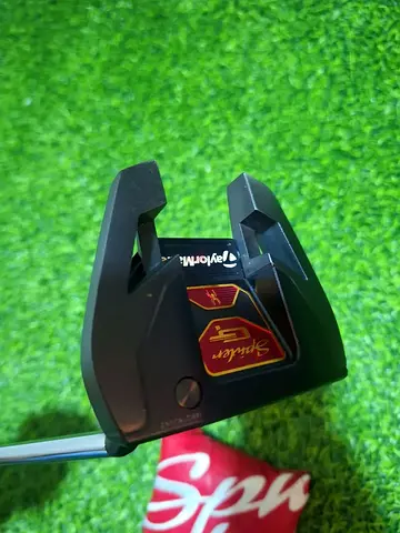 TaylorMade GT Black Putter