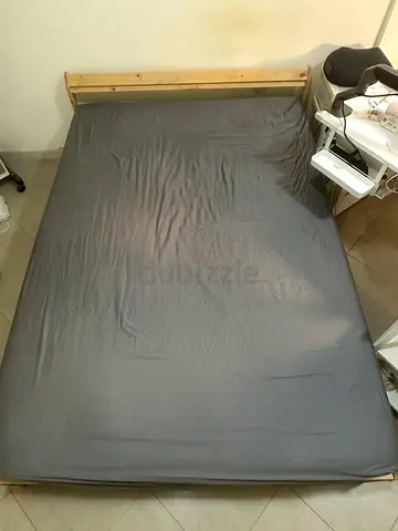 IKEA Wooden Bed Frame with Mattress 1.4m*2m- Good Condition