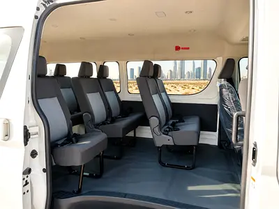 2026 Toyota HIACE 照片 8
