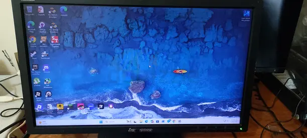 Lenovo 20 inches wide LED HD+