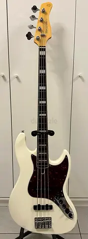 Marcus Miller V7 Jazz Bass, 4 strings, Passive/Active