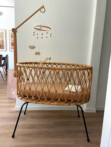 Bamboo baby crib