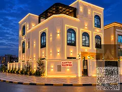 Villa for sale in Al Amrah, 6 master bedrooms with built-in wardrobes, spacious living room, large m