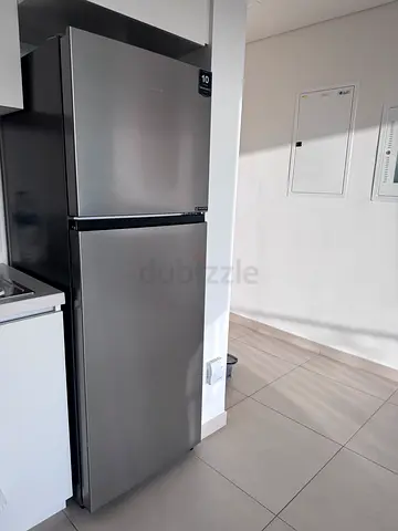 Hisense Top Mount Refrigerator 418 Litres
