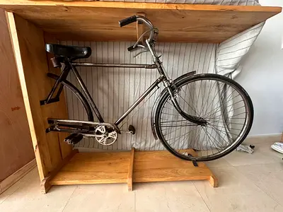 Decor, Antique table