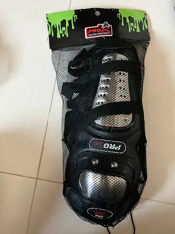 Bike Protective Gear Set. For Adults. Brand New. Still in Original Packaging.