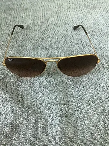 Ray-Ban aviator sunglasses with gold frame (pre-owned)