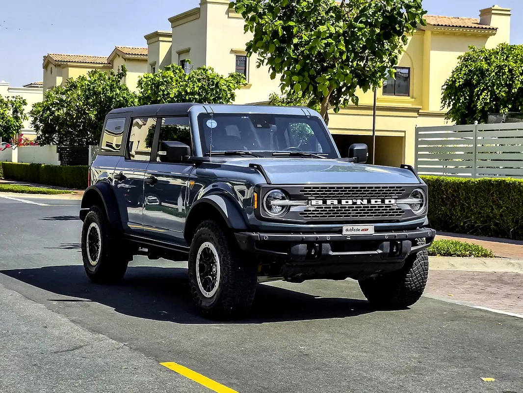 Ford Bronco 2021 — photo 1 of 16