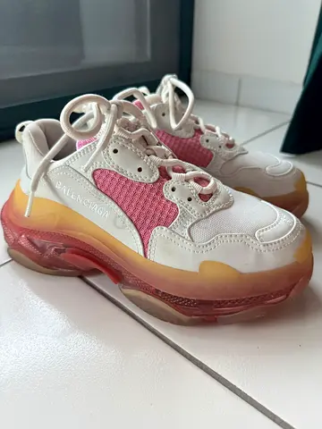 Balenciaga triple S sneakers 37