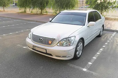 Lexus LS 430 2004  - Full ultra luxury- Pristine Condition