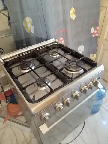 بومباني ٤ عيون شغال ممتاز