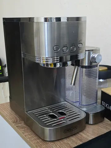 CAFELEFE espresso Latte Cappuccino machine - almost new ماكينة قهوة كابتيشنو و لاتيه