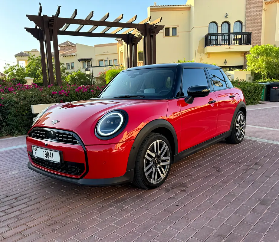 MINI Cooper 2025 — photo 1 of 15