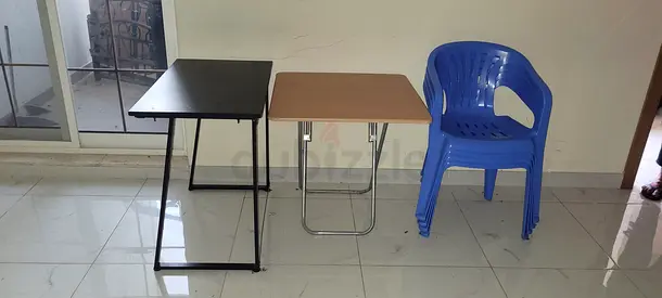 Set of 2 Tables + Plastic Chairs