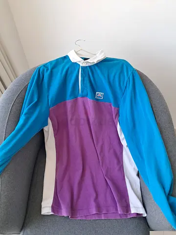 Vans top