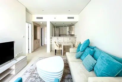 Fully furnished | Infinity Pool | West Beach
