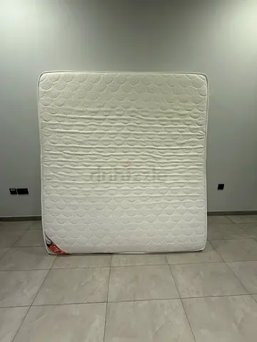 King-size mattress in good used condition