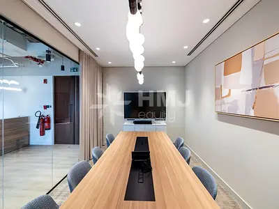 Premium Office | Plug & Play | 21 Desks | Spacious